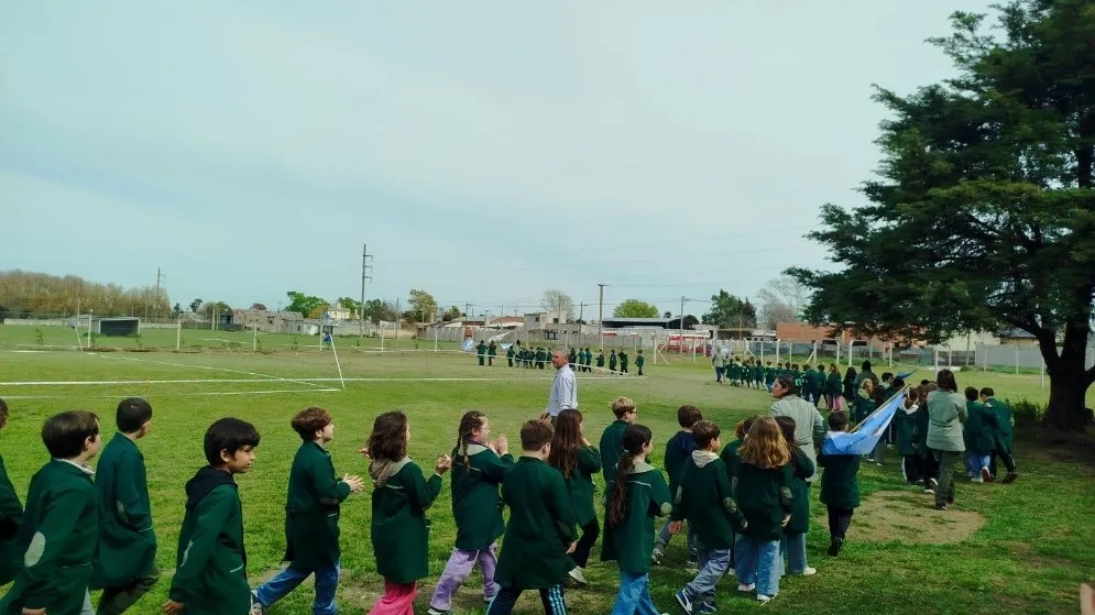 El Colegio Campos Verdes inauguró su nuevo campo de deportes